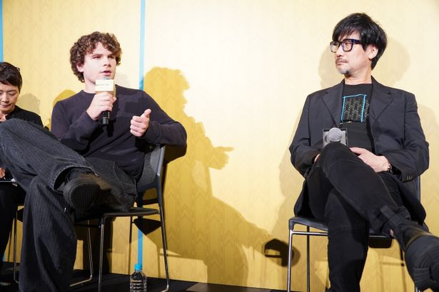【写真を見る】ケイン・パーソンズ監督と小島秀夫の対談が実現