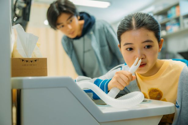 聡子は耳鼻科でネブライザー中に遭遇した同級生に恋してしまう