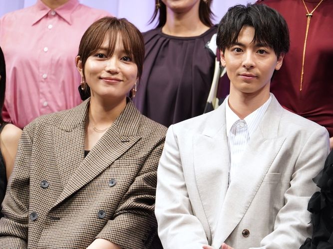 川口春奈、高杉真宙のやさしい支えに感謝！『ママがもうこの世界にいなくても　私の命の日記』お披露目試写会で家族の”愛”に思いを馳せ笑顔
