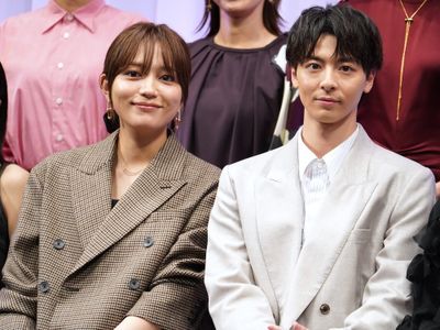 映画『ママがもうこの世界にいなくても　私の命の日記』お披露目試写会に登壇した川口春奈、高杉真宙