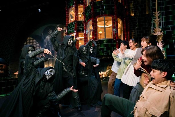 スタジオツアー東京が死喰い人(デスイーター)に占拠され、闇の魔術が渦巻く危険で不穏な世界へと変貌…！