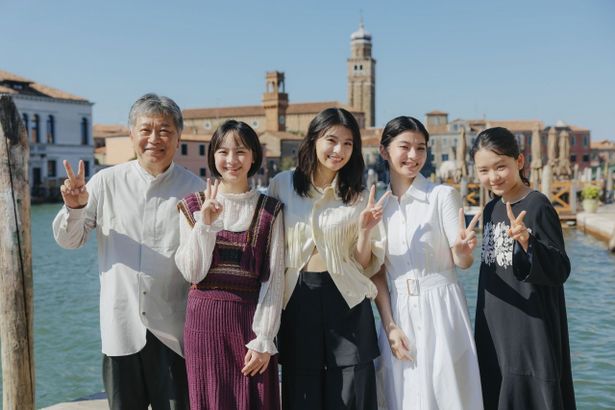 『ルックバック』の出口夏希、蒔田彩珠、七瀬ふうり、岡田六花、是枝裕和監督が第83回ヴェネチア国際映画祭に参加