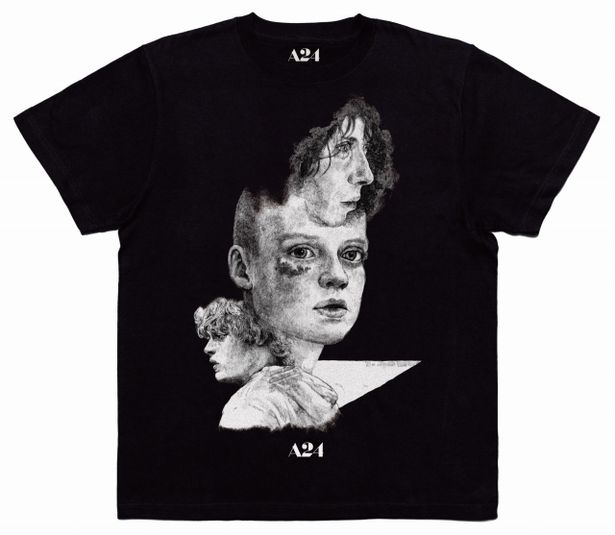 A24公認『ブリング・ハー・バック』ヒグチユウコ イラスト 日本オリジナルTシャツ(ブラック)9,900円(税込)※日本初のA24公式ECサイト「A24 STORE」でのオンライン受注販売のみ。ホラー特区!!でサンプルをご覧いただけます