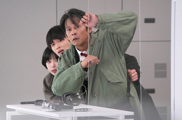 『踊る大捜査線 N.E.W. メトロポリスを駆け抜けろ！』で誘拐事件や連続殺人事件に挑んでいく青島たち