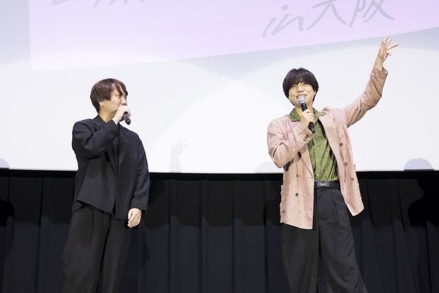 【写真を見る】舞台挨拶では主演の重岡大毅と監督の近藤亮太がトークを展開