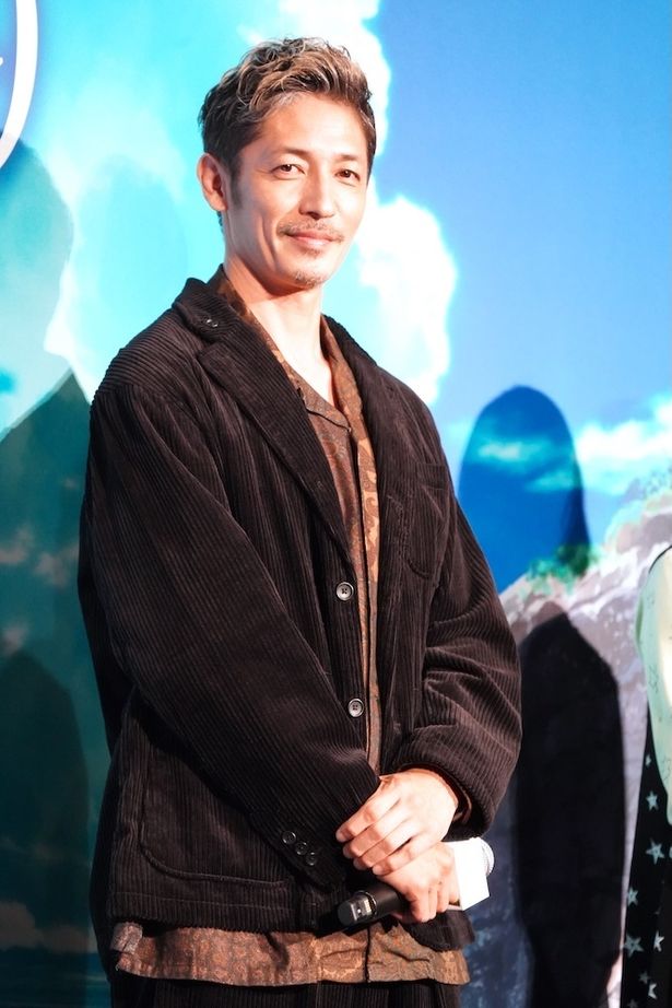 物語の鍵を握る高津役の玉木宏