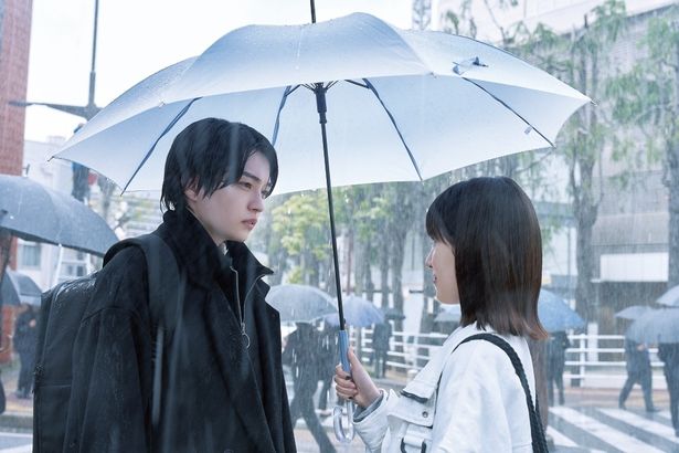 “死神バイト”を通して、死者たちと出会い、成長していく男女を描いた物語