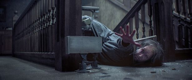 生ける人間に取り憑く悪魔“デッドバイト”が人間たちを襲う