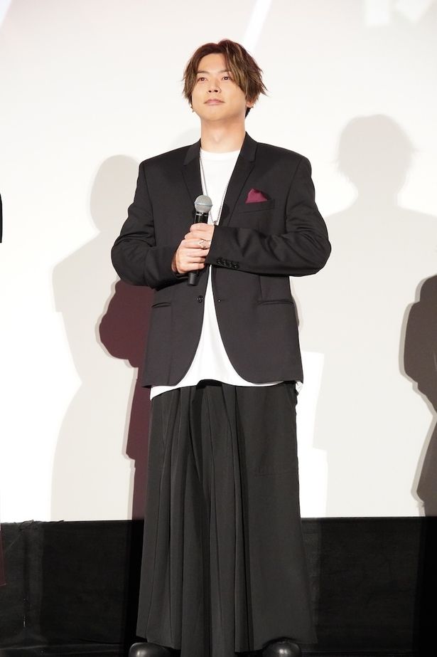 【写真を見る】増田貴久、「俳優さんぽい感じの格好で来ました！」