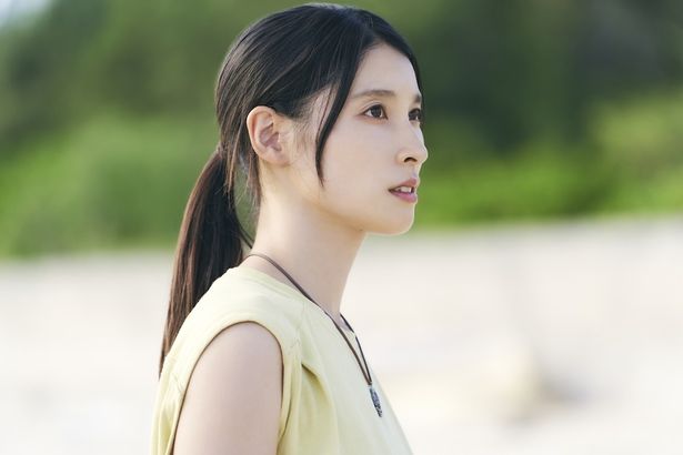 アプリ婚連続殺人事件で家族や友人を失った主人公、輪花