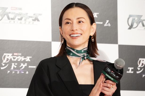 ブラック・ウィドウ役日本版声優の米倉涼子
