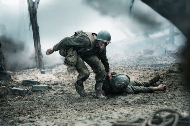 アンドリュー・ガーフィールド主演、衛生兵の実体験を映画化した『ハクソーリッジ』