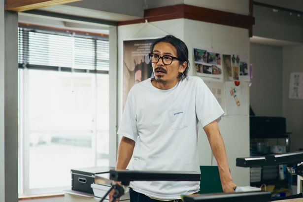  【写真を見る】森田剛が万年アシスタントの42歳“こじらせ男”に!?可笑しくも愛おしい登場人物たちが、物語を彩る