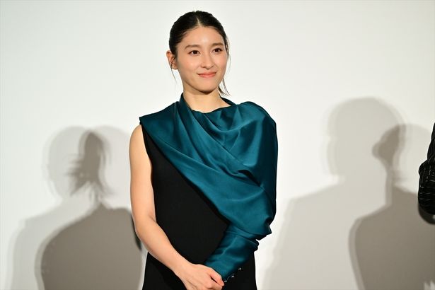 映画『マッチング TRUE LOVE』初日舞台挨拶に登壇した土屋太鳳