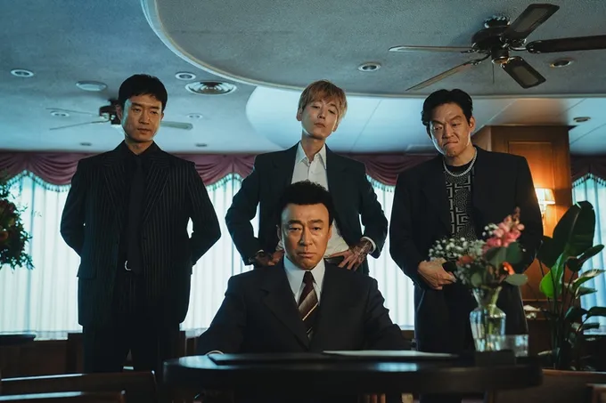 「最初から最後まで笑いっぱなし」「今年一番のストレス発散映画」ヤクザ映画なのに全力コメディな『BOSS／ボス』は満足度◎！