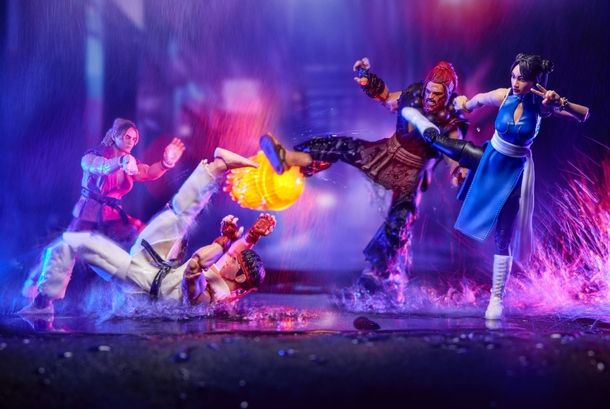 『ストリートファイター／ザ・ムービー』の人気キャラのフィギュアでレッツ・ファイト！