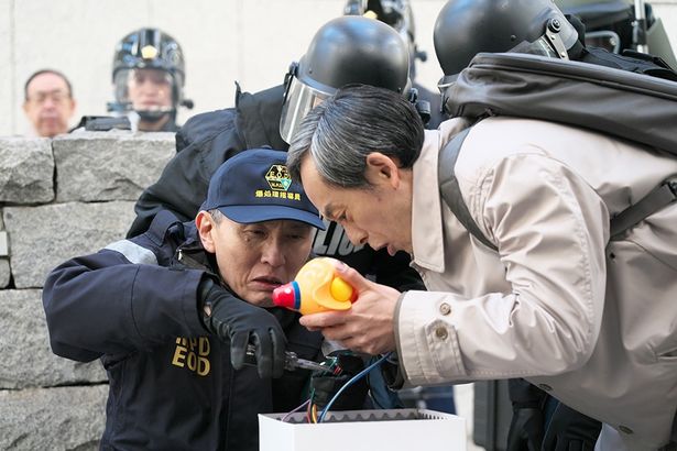 湾岸君に爆弾が!?(『踊る大捜査線 N.E.W. メトロポリスを駆け抜けろ！』)