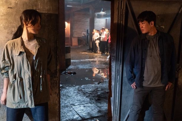 【写真を見る】『インフォーマー／情報提供者』よりキービジュアル、本予告、場面写真が解禁