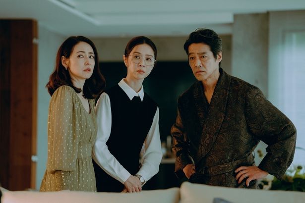 【写真を見る】SABU監督作の常連俳優でもある堤真一が出演！