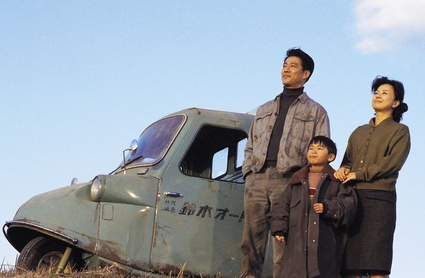 日本が「高度経済成長」を迎えようとしていた昭和33年の東京が舞台