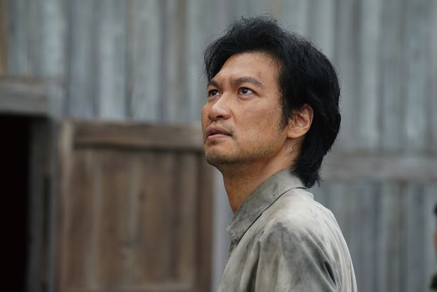 元海軍航空隊整備部所属で腕利きの整備士の橘宗作(青木崇高)