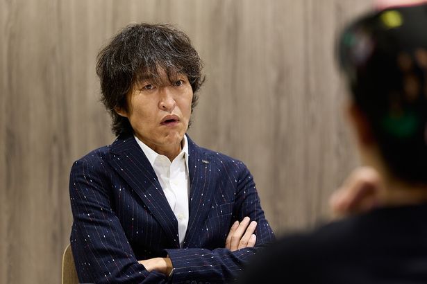 細かいことは言わず、「『mentor』はめちゃめちゃおもろいから、観たほうがいい」とオススメしたいという千原ジュニア