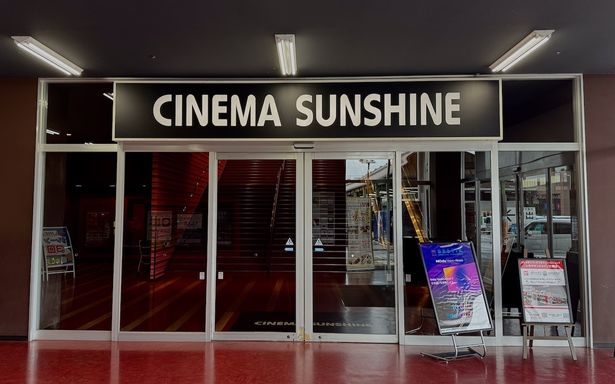 シネマサンシャイン三郷は、三郷ジャンクション近くのピアラシティにある映画館