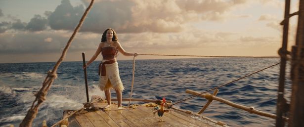 製作はアニメーション版『モアナと伝説の海』でも楽曲を担当したリン・マニュエル＝ミランダが担当