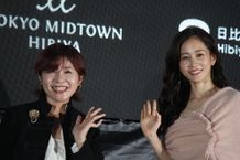前田敦子と映画パーソナリティの伊藤さとりによるトークショー