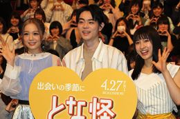 西野カナが主題歌を生披露！土屋太鳳＆菅田将暉も感激