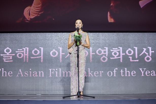 今年のアジア映画人賞に輝いたのはミシェル・ヨー