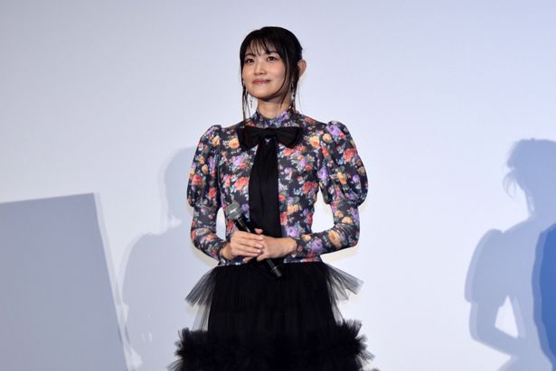ブライアンの恋人・ミシェルを演じる早見沙織