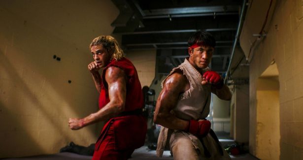 カプコンの格闘ゲームをハリウッドで映画化した『ストリートファイター／ザ・ムービー』が2位