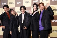映画『BOSS／ボス』(10月23日公開)の吹替版完成披露プレミアに登壇したモナキ＆酒井一圭プロデューサー