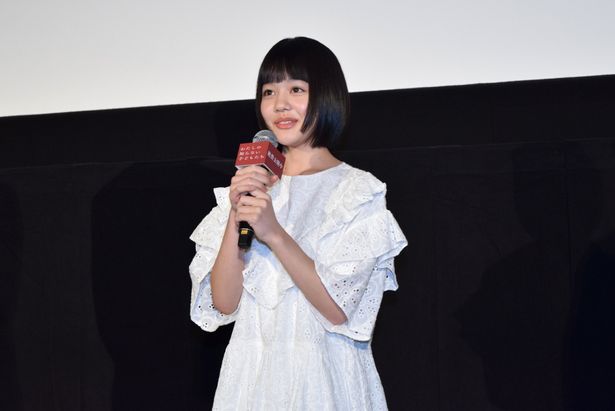 少女を棄てて生きることを選ぶ主人公・茅野琴子役の小八重葵美