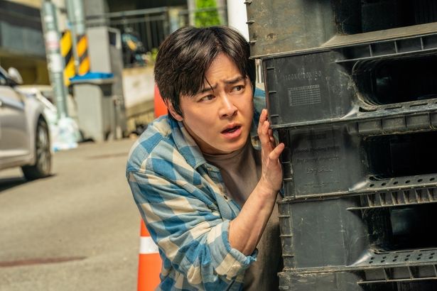 チョ・ジョンソク演じる父のジョンファン