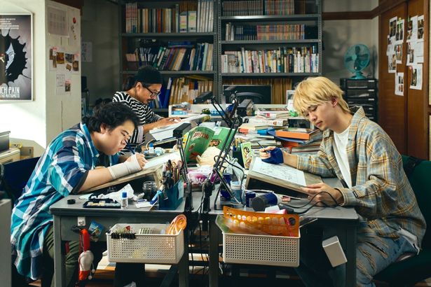 “万年アシスタント”の主人公に、大きなチャンスがやってくる？