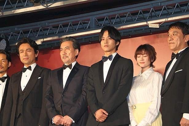 役所広司、松坂桃李、真木よう子、中村倫也、音尾琢真、阿部純子、竹野内豊、伊吹吾郎、ピエール瀧、江口洋介ら俳優陣が登壇した