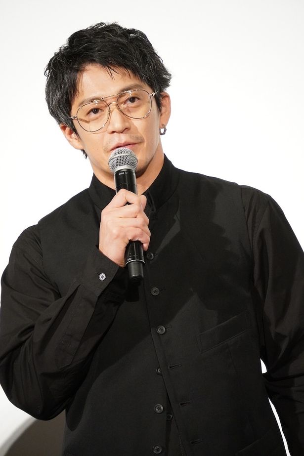 矢吹恭二役を演じた小栗旬