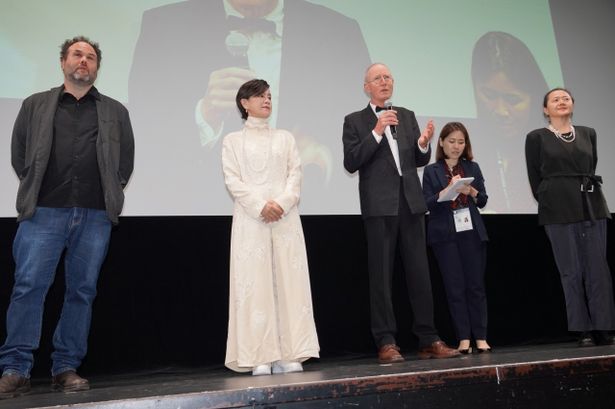 コンペティション部門審査委員のロルフ・デ・ヒーア、オ・ジョンワン、渡辺真起子、ヨブ・ムーア