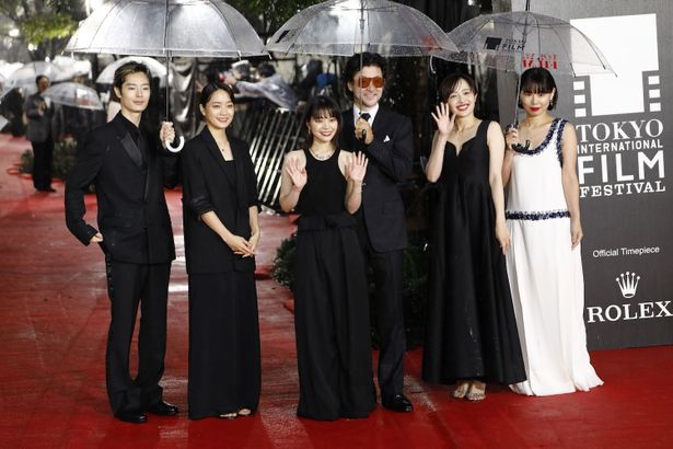 第39回東京国際映画祭、レッドカーペットイベントの様子
