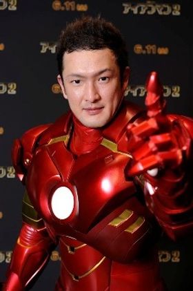 すごい威圧感！『アイアンマン2』ミッキー・ロークの悪役の画像