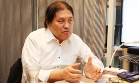 アップリンクの代表取締役である浅井隆氏