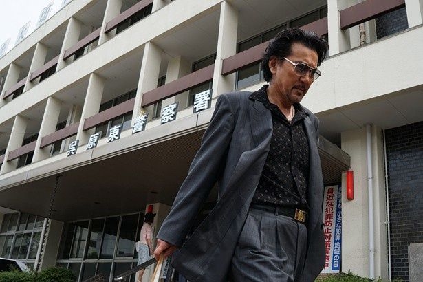 マル暴のベテラン刑事・大上章吾役の役所広司