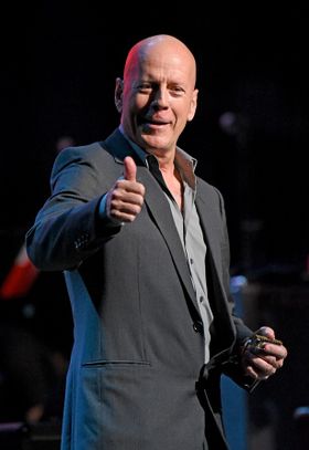 ブルースが、伝説の名コーチに扮する！