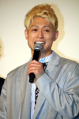塚田僚一が櫻井翔や生田斗真を意識!?主演映画の鑑賞券を148枚購入！『ラスト・ホールド！』舞台挨拶