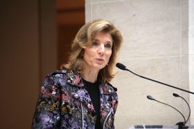 キャロラインの息子が俳優デビュー！