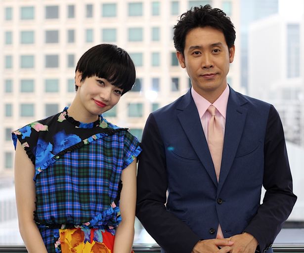 「年をとるのは楽しい！」という小松菜奈と大泉洋