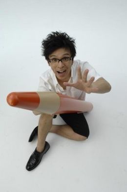 実はイケメンな瀧川先生。やってる内容は大声では話せないけど