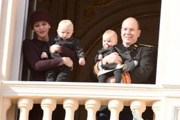 赤ちゃんの頃のジャック公子とガブリエラ公女